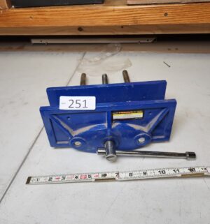 L251- 10in woodworking vise