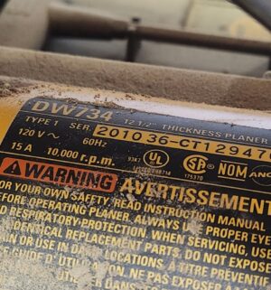 L262- Dewalt 12.5 thickness planer - Image 3