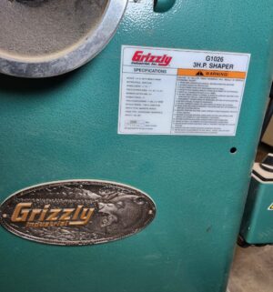 L266- Grizzly G1026 3 HP Shaper, a professional-grade woodworking machine - Image 3