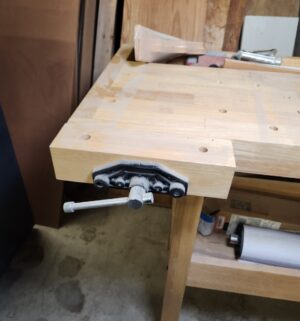 L268- White Gate wooden workbench - Image 3