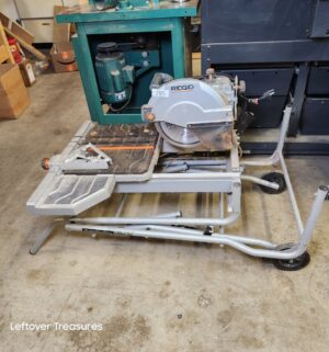 L285- Ridgid R4010 10in portable tile saw