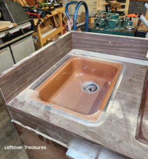 L291- Vintage Rolling Sink & Stove w/ hot water - Image 3