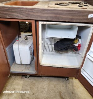 L291- Vintage Rolling Sink & Stove w/ hot water - Image 4