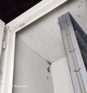 L299- Long storage cabinet - Image 3