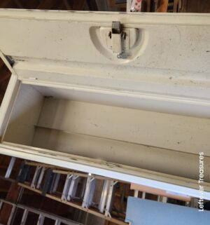 L300- long storage cabinet w/ key - Image 3