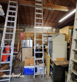 L316- Werner 28ft Extension Ladder