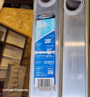 L316- Werner 28ft Extension Ladder - Image 3
