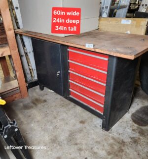 L327- work bench tool chest w/ key