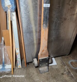 L330- vintage Johnson Bar