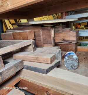 L332- antique burl/cedar wood - Image 4
