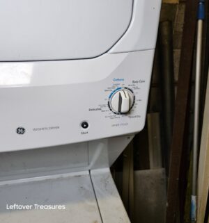 L364- GE Washer Dryer Combo Unit. Electric dryer - Image 3