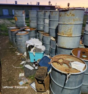 L506- 55 gal metal drums. Buyer must take all. - Image 4
