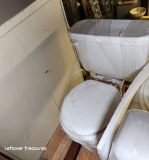 L426- Standard Toilet