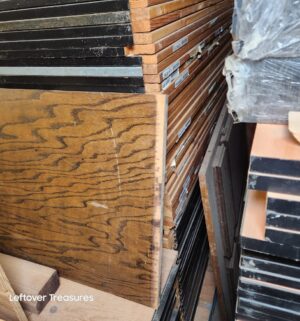 L432- Cedar panels 36x18in - Image 3