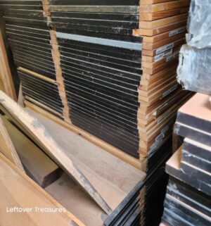 L432- Cedar panels 36x18in - Image 4