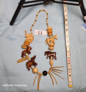 p11- vintage African hand-carved wood safari animal statement necklace