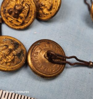 p58- vintage brass US military uniform buttons - Image 3