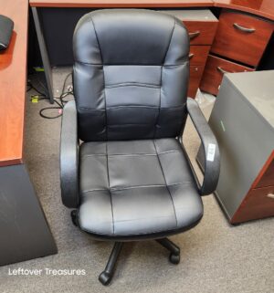 M19- Very Nice Office Chair