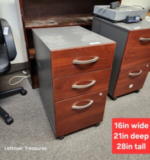 M23- 3 Drawer Rolling Cabinet w/ File Drawer