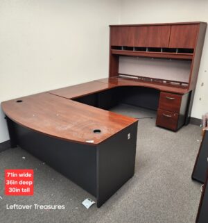M24- Executive U-Desk w/ Hutch. Excellent Condition. Tools Required to move