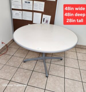 M52- Round Break Room Table.