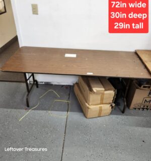 M172- 6ft foot folding table