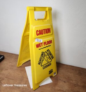 M212- wet floor sign