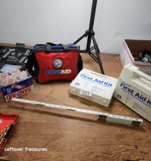 M221- first aid kits