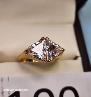 p100- clear stone Fashion Ring