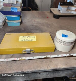 n13- Braun Scale, Metric Screws