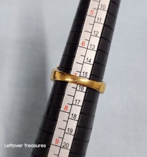 p109- clear stone Fashion Ring - Image 3