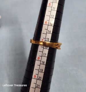 p115- clear stone fashion ring - Image 3