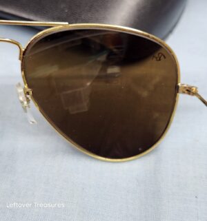 p117- Vintage Rare Ray-Ban 58014 Aviator Sunglasses Gold Frame Smoke Lenses W/Case - Image 6