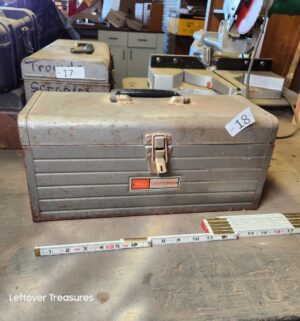n18- craftsman metal tool box