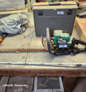 n39- Weed Eater 22in Excalibur. Has Compression