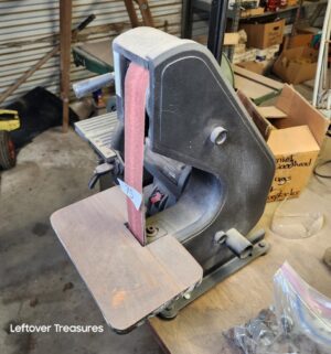 n75- Craftsman 2inx42in Belt 8in Disc, Sander/Grinder - Image 3