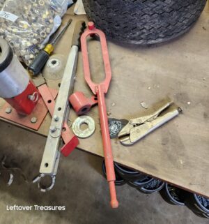 n77- Pittsburgh Mini-Tire Changer - Image 3