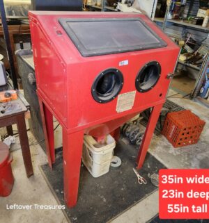 n85- Steel Blaster Cabinet. Floor Model. 40lbs Capacity