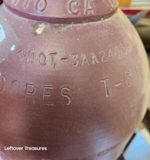 n109- Argon compressed gas cylinder. Has gas unknown quanity - Image 3