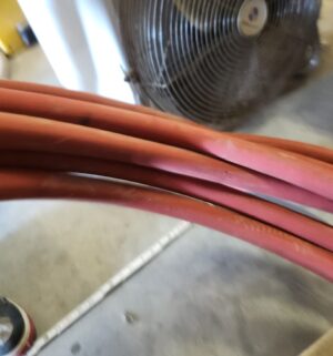 n157- Large cut air hose - Image 3