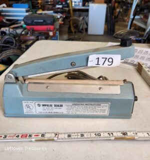 n179- Tew Electric Heating Equipment Impulse Sealer Type TISH-300