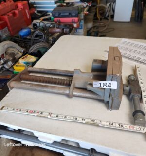 n184- Wilton quick-release bench vise