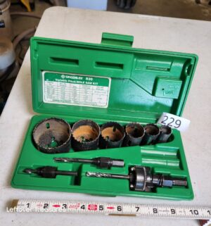 n229- Greenlee 830 Variable Pitch Hole Saw Kit.