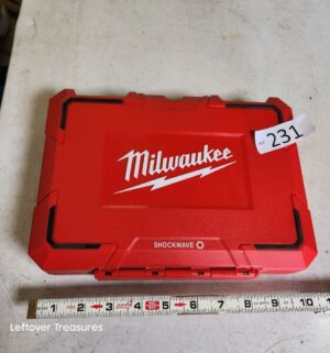 n231- Milwaukee SHOCKWAVE Impact Duty Deep Well Socket 1/2" Drive Set