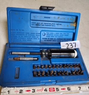 n237-Screwdriver bit set