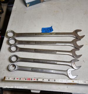 n257- Craftsman wrench set
