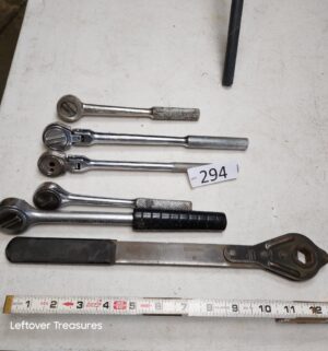 n294- ratcheting socket wrenches