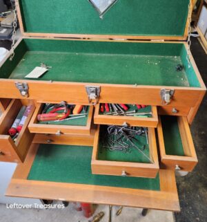 n300- Falconer Tool Classic Oak 12 Drawer Journeyman Toolmakers Chest - Image 4