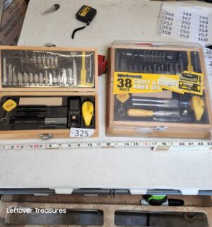 n325- 2 worksmith knife sets