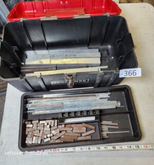 n366- Large Craftsman Tool Box w/ Key Stock Metal
